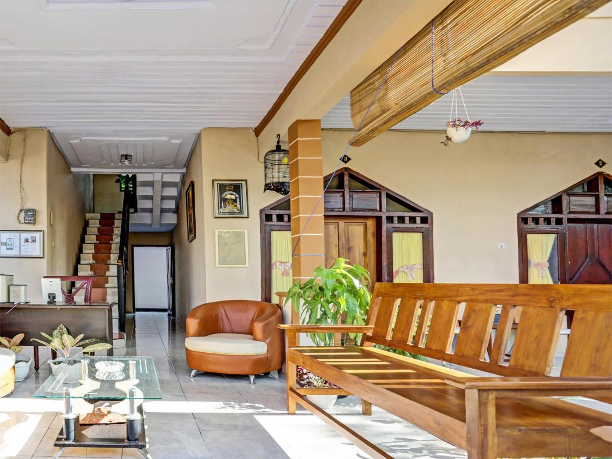 בניוואנגי Oyo 91261 Cita Suraya Homestay מראה חיצוני תמונה