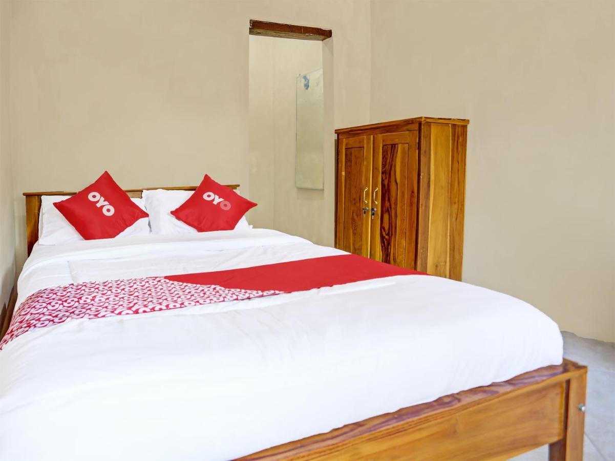 בניוואנגי Oyo 91261 Cita Suraya Homestay מראה חיצוני תמונה