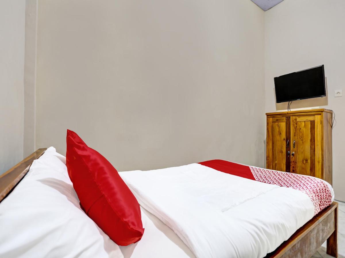 בניוואנגי Oyo 91261 Cita Suraya Homestay מראה חיצוני תמונה