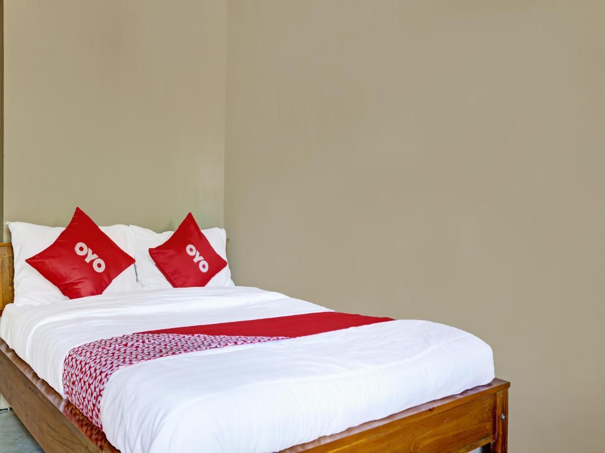 בניוואנגי Oyo 91261 Cita Suraya Homestay מראה חיצוני תמונה