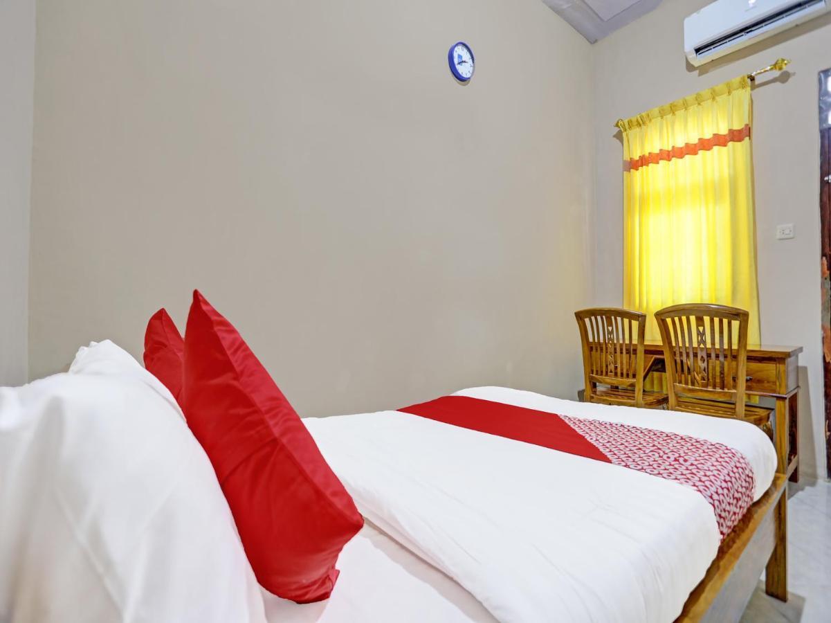 בניוואנגי Oyo 91261 Cita Suraya Homestay מראה חיצוני תמונה