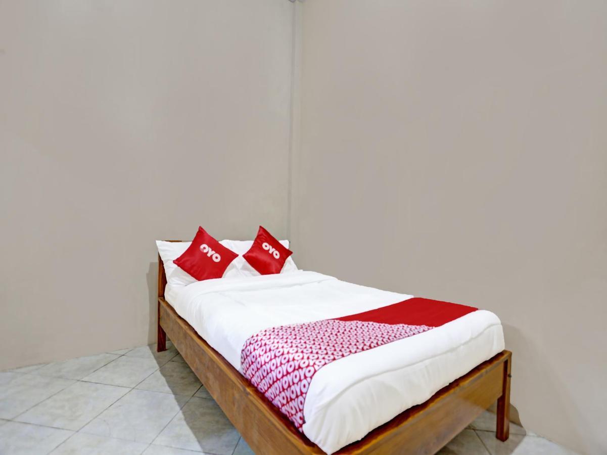 בניוואנגי Oyo 91261 Cita Suraya Homestay מראה חיצוני תמונה